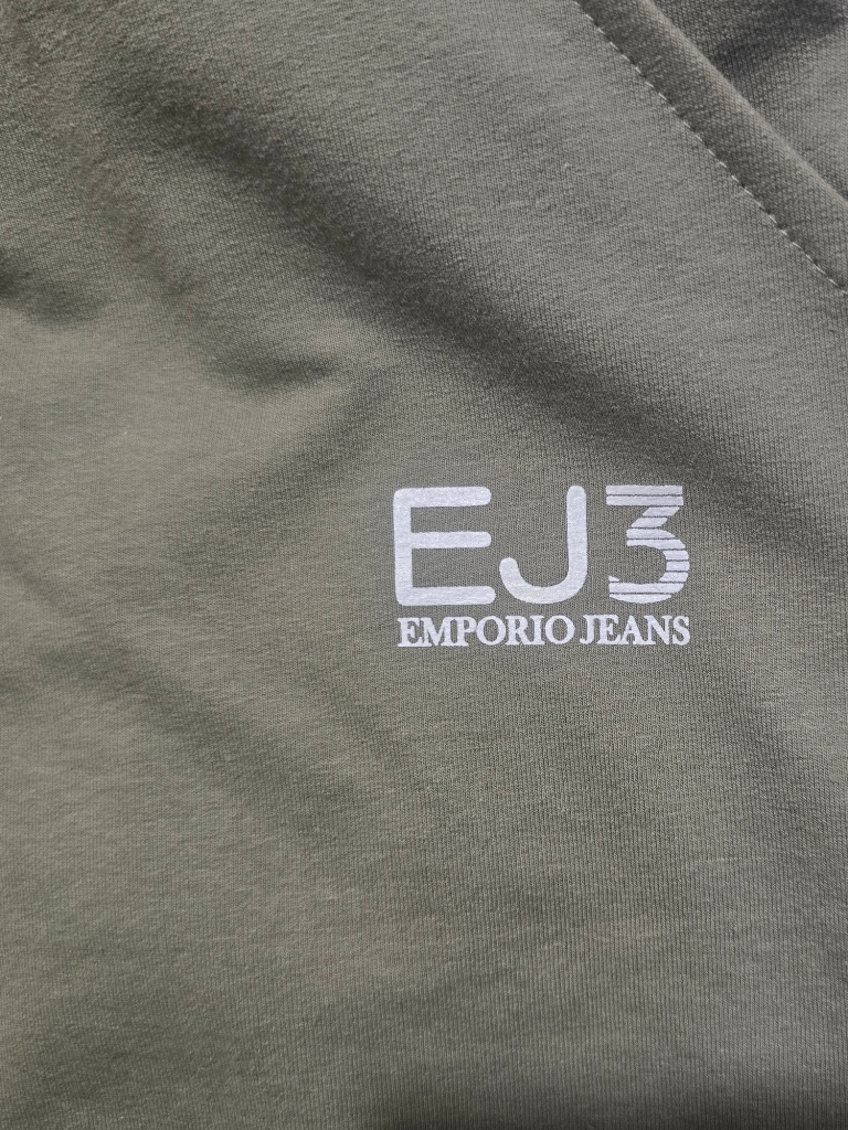 Completi T-Shirt e Pantaloncini Emporio Jeans - Il Re dello Stile